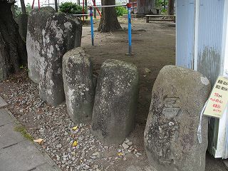 馬形児童遊園の石碑群