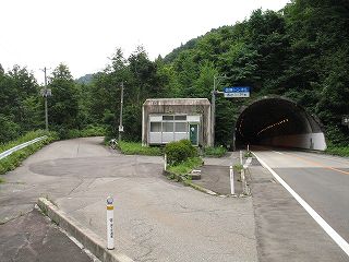 秋田側旧道入口